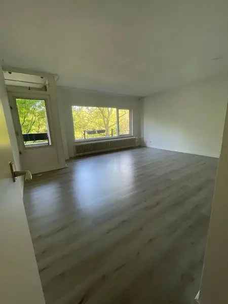 Ruim appartement Amstelveen 100m2 2 slaapkamers balkon