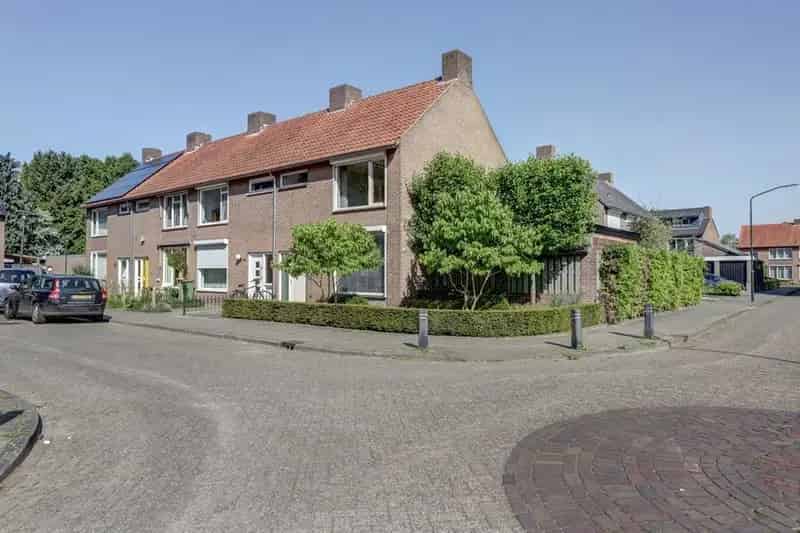 Moderne Hoekwoning Bladel 3 slaapkamers Luxe Tuin