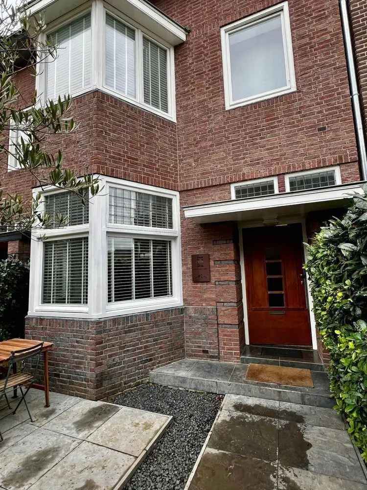 Jaren 20 woning St Pieter Ruime ensuite woonkamer Grote keuken