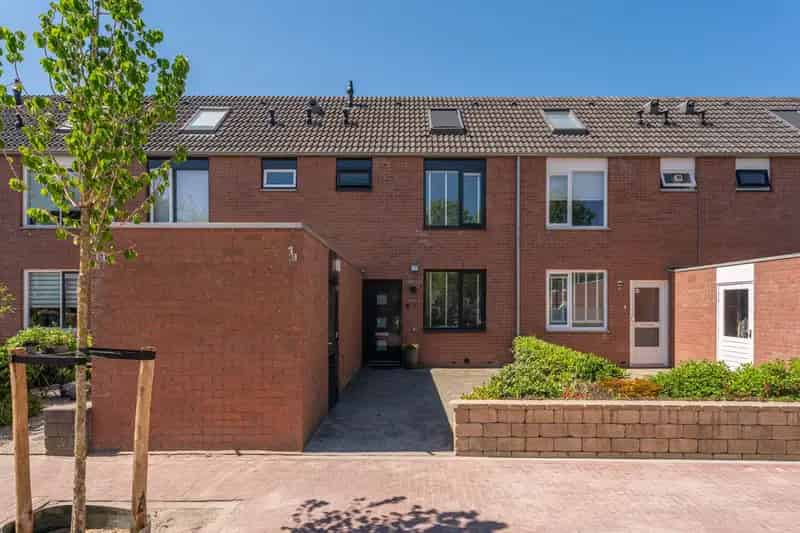 Huis te koop Rijnsburg 4 slaapkamers kindvriendelijk energielabel A