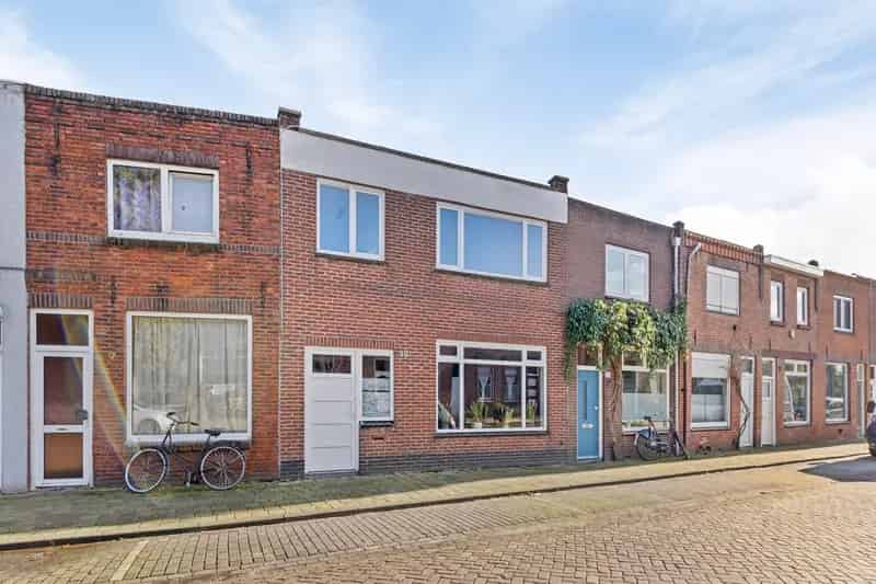 Uitgebouwde Tussenwoning Breda  Energielabel A 3 slaapkamers