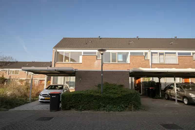 Ruime 4-kamer eengezinswoning te Hoorn Risdam Zuid