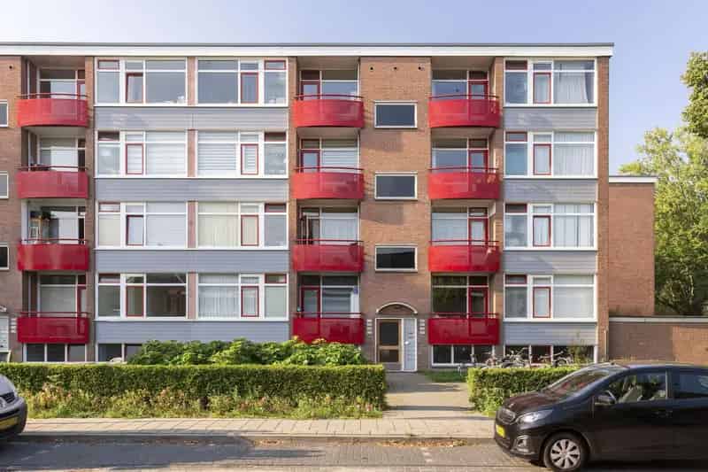 3-kamer appartement Rivierenwijk nabij Venenpark