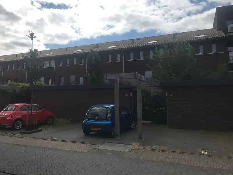 Ruime Grachtwoning Houten Nabij Winkelcentrum Castellum