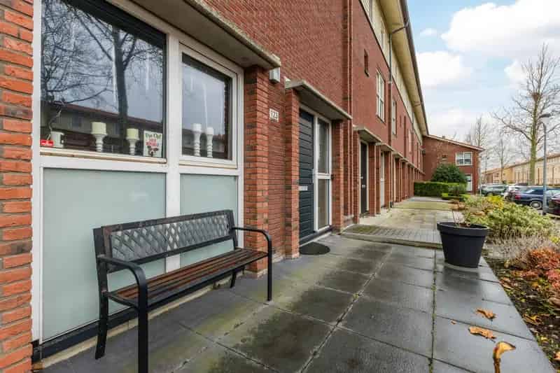Ruime gezinswoning 4 slaapkamers Nieuw Vennep