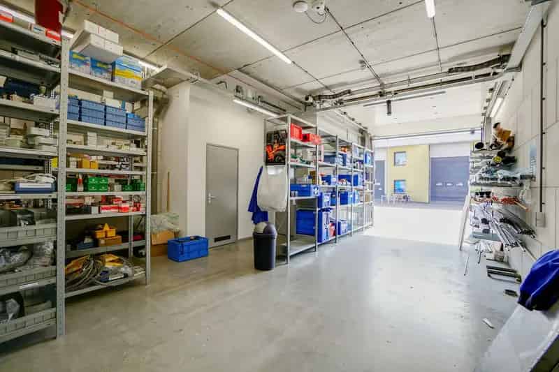 Bedrijfshal Reeuwijk | Zoek bedrijfshallen te koop: Jan Tinbergenstraat 8-c 2811 DZ Reeuwijk 