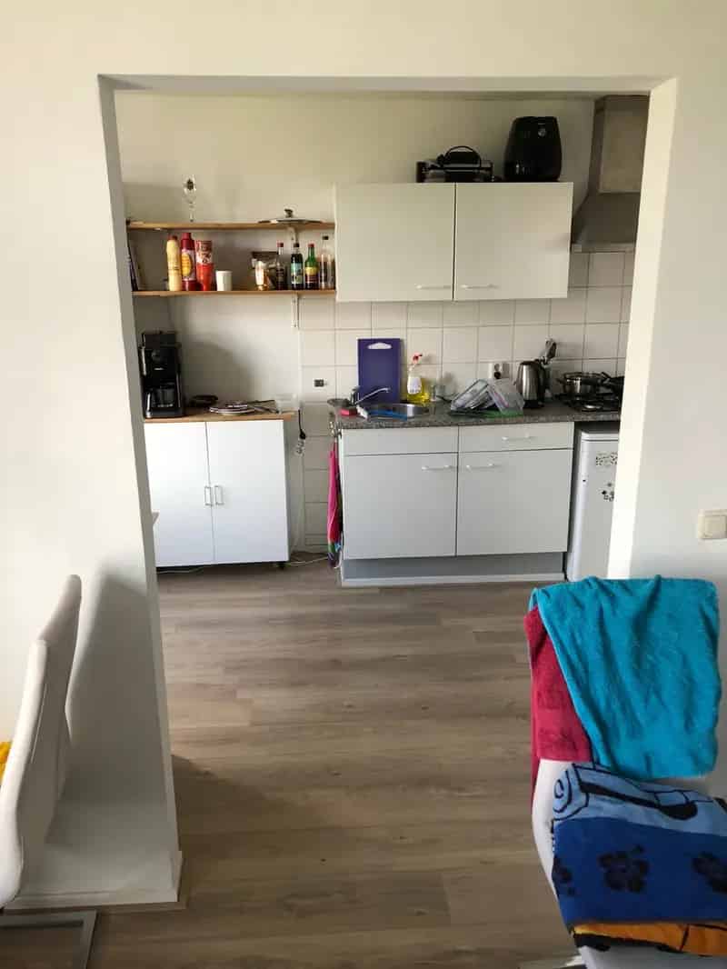 Ruime Kamer met Eigen Keuken Korrewegwijk
