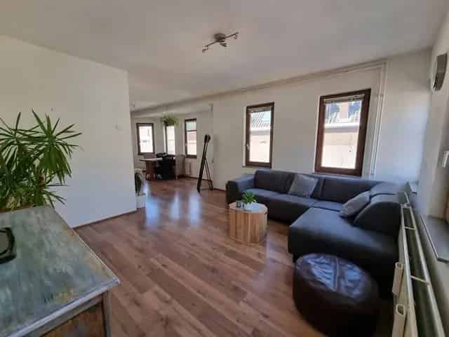 Bovenwoning Haarlem 2 kamers 70m2