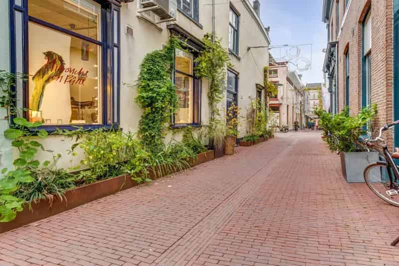 Winkel te huur Arnhem Centrum 7 Straatjes 26m2