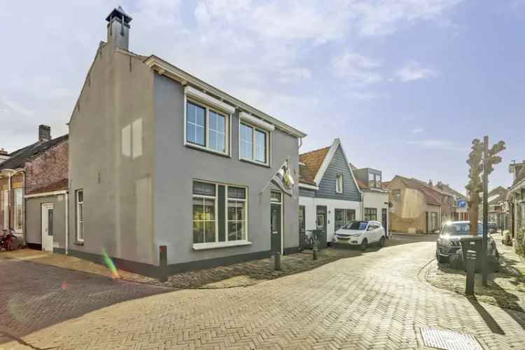 Huis Te Koop in 56, Dalemsestraat, Tholen, Zeeland