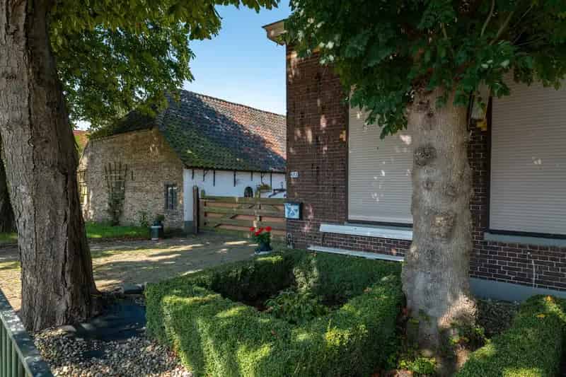 Belegging Rotterdam Overschie: Verhuurde Woning 221m2