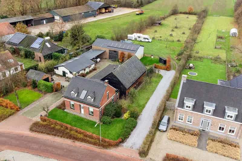 Unieke gerenoveerde woning 1933 nabij dorpscentrum