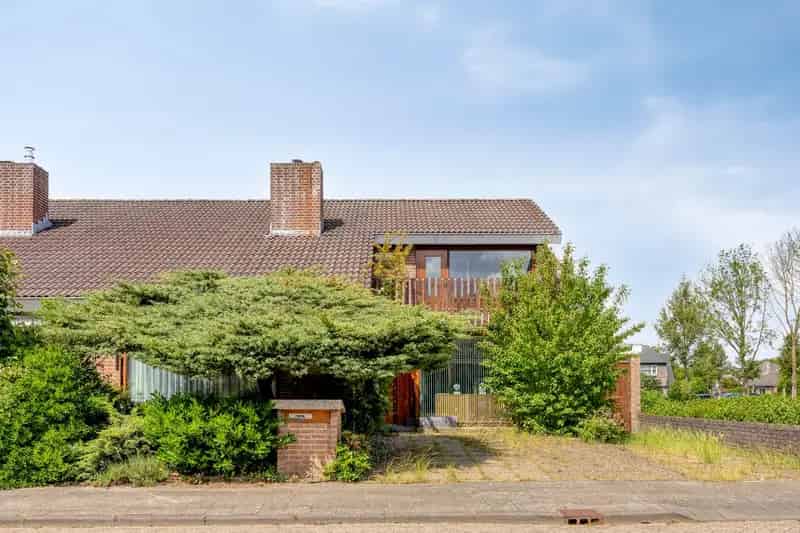 Ruime Tweekapper Dommelbergen 4 slaapkamers Garage Kelder