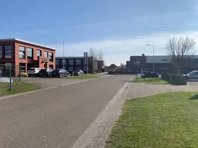 Bedrijfshal te Huur Waalwijk 344m²