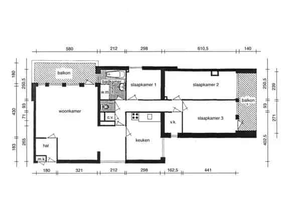 Groot appartement 3 slaapkamers 2 balkons nabij park