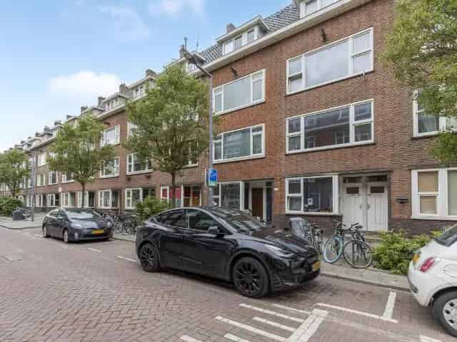 Ruime Bovenwoning 4 Slaapkamers Rotterdam Lombardijen