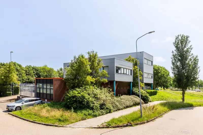 Kantoor Velserbroek | Zoek kantoren te koop: Kaasmakerstraat 1 1991 JH Velserbroek 