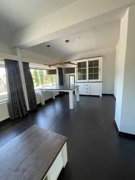 Ruim Appartement 3 Slaapkamers Dakterras Sint-Michielsgestel 24 Maanden Huur
