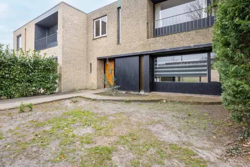 Huis te Koop Bennebroek 4 Slaapkamers Ruime Tuin Garage