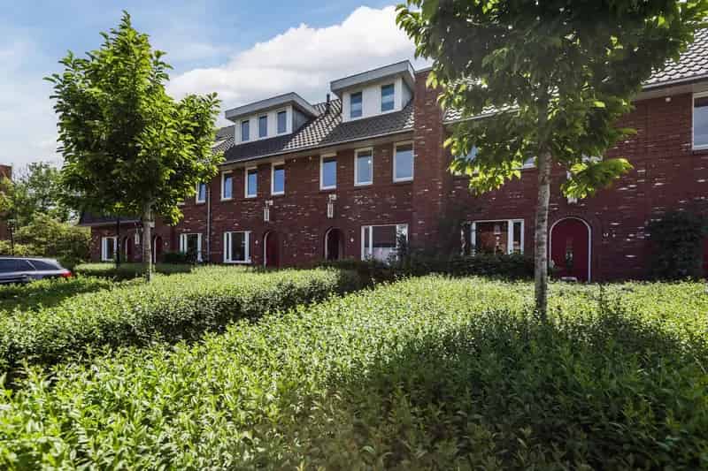 Moderne Tussenwoning Buitenoord 4 slaapkamers Ruime Tuin