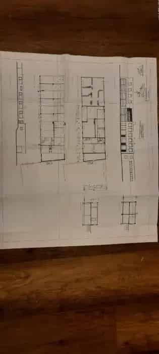 Groot Winkelpand met Showroom en Riante Bovenwoning te Huur