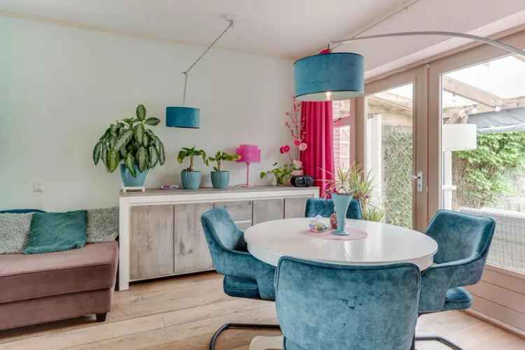 Hoekwoning Waarland 4 slaapkamers luxe badkamer tuin