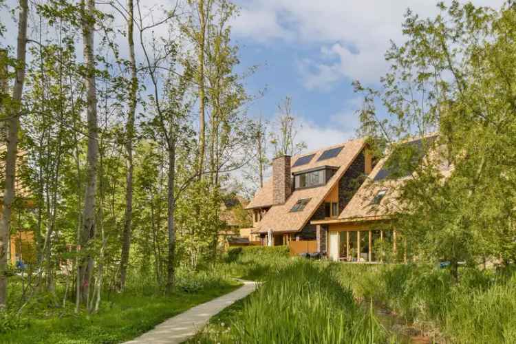 Royale Twee Onder Een Kapwoning Almere Boomrijk