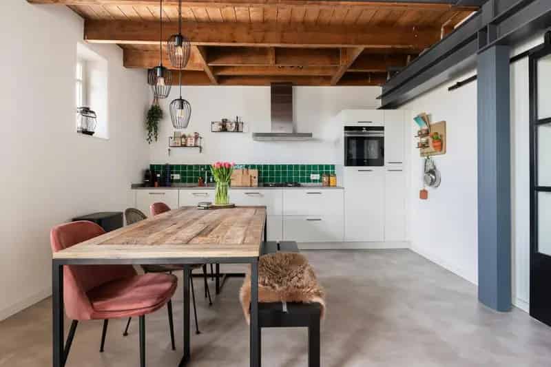 GOUDA  Karaktervol appartement 69m2  2 slaapkamers  Eigen parkeerplaats