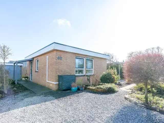 Luxe Bungalow te Koop in Renesse Nabij Strand
