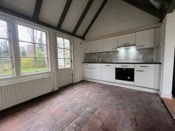 Monumentale Vrijstaande Woning Nabij Stad