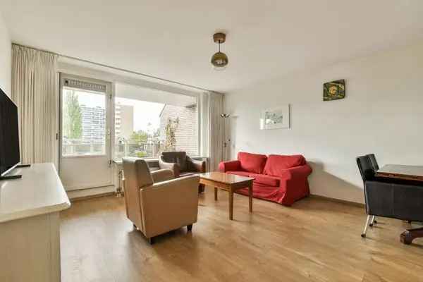 3-kamer appartement Elsrijk Amstelveen ruim terras nabij Stadshart
