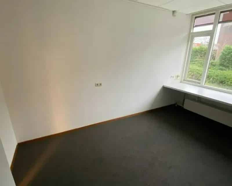 Kamer Oegstgeest nabij Leiden A44 17m2 inclusief GWL Internet