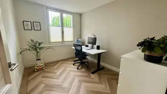 94m² Appartement Den Haag: Luxe verblijf met tuin en parkeerplaats