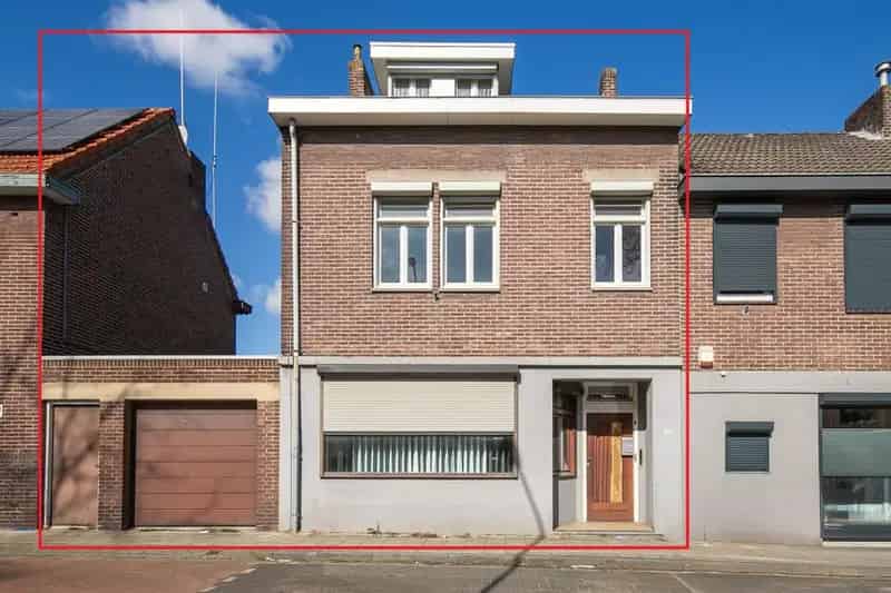Herenhuis Waubach te renoveren 780m2 perceel