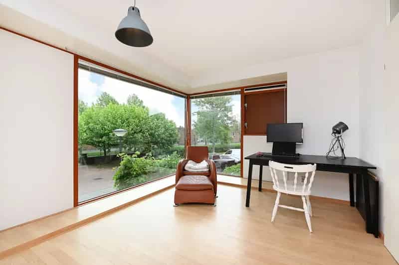 Ruime 5-kamer Hoekwoning Wateringse Veld Den Haag