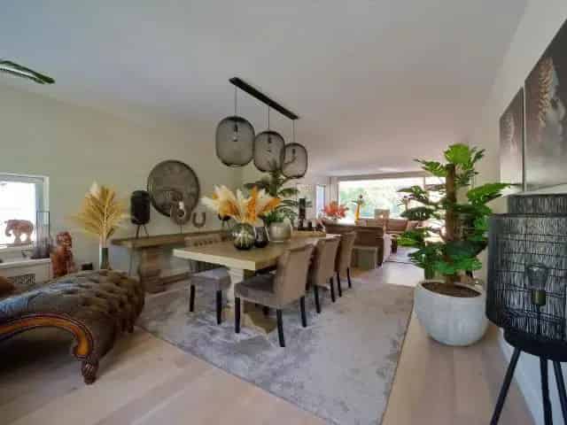 Gerenoveerd Hoekappartement 131m2 Rijswijk