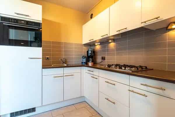 Goed onderhouden gezinswoning 4 slaapkamers rustige wijk