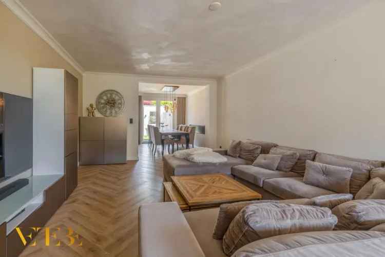 Moderne Tussenwoning Venlo  3 slaapkamers  Nieuwe Kozijnen