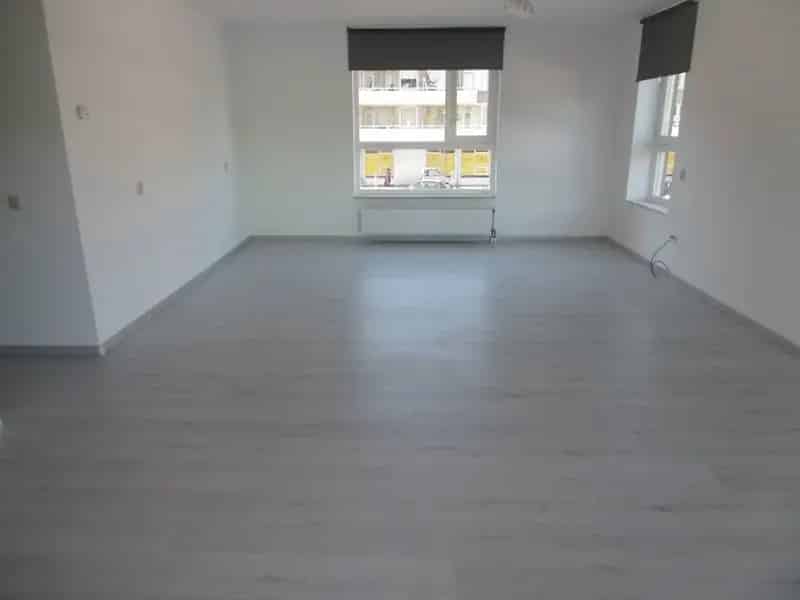 Sfeervol gerenoveerd 4-kamer appartement 86m2 nabij Osdorpplein