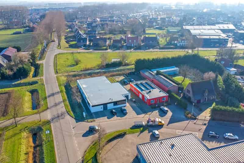 Kantoorruimte te huur Heinkenszand: modern bedrijfspand met werkplaats