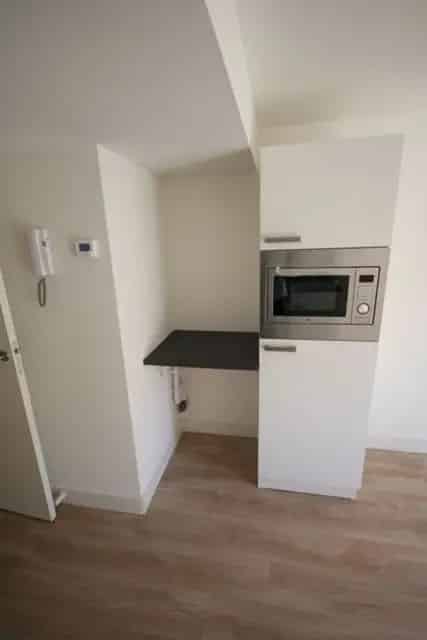 Haarlem Benedenwoning 40m2 2 Kamers Te Huur