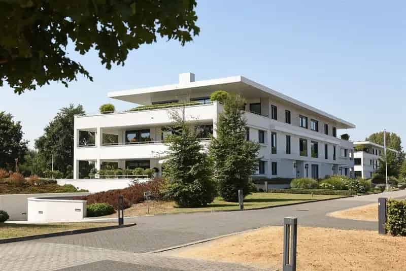 Luxe appartement Gooimeer 195m2  227m2 terras 2 parkeerplaatsen