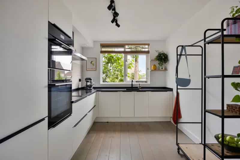 Te Koop: Ruime 4 Slaapkamers Twee Onder Een Kapwoning Breda