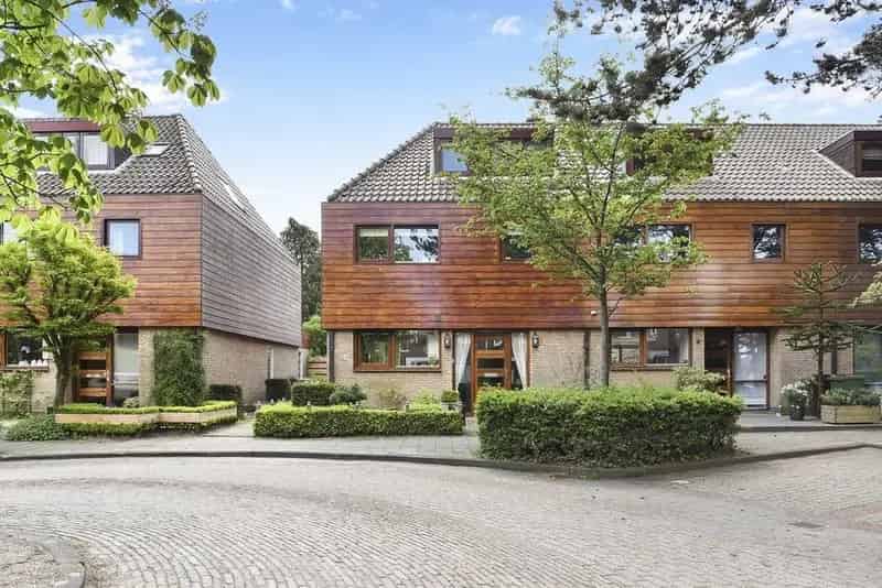 4 Slaapkamers Halfvrijstaand Huis Nabij Amerikaanse School