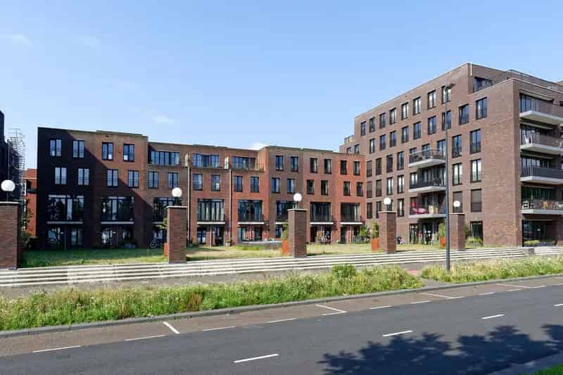 Huis te koop IJburg 5 slaapkamers 2 badkamers ruim uitzicht