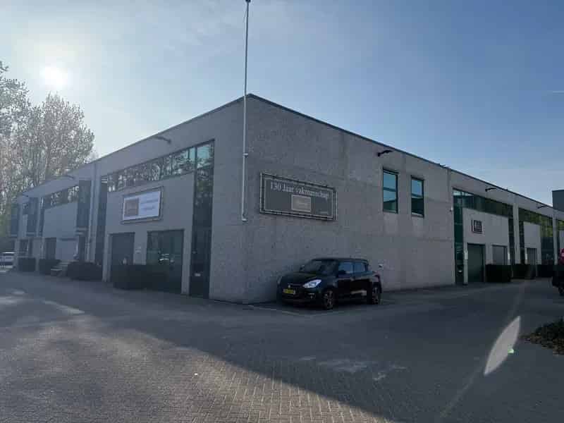 Bedrijfshal te huur Tilburg Het Laar
