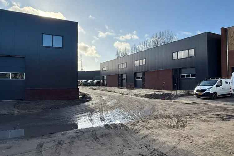 Bedrijfshal Velsen-Noord | Zoek bedrijfshallen te huur: Harmoniestraat 16-22 1951 AV Velsen-Noord [funda in business]