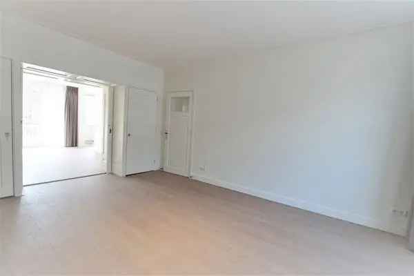 3-Kamer Appartement 120m² Gerenoveerd Gestoffeerd