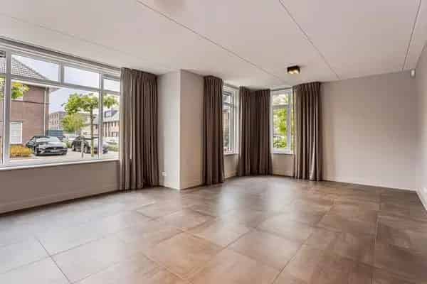 Ruime Duurzame Familiewoning Westwijk Energielabel A