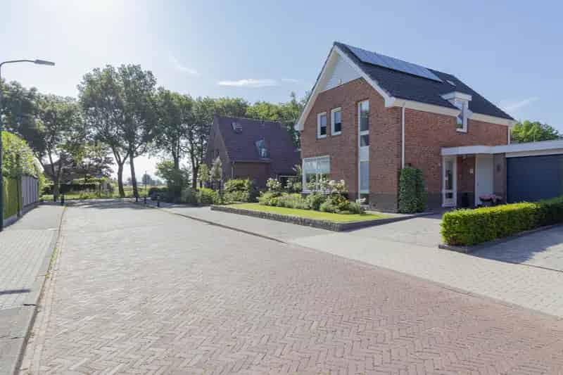 Vrijstaande woning Bunschoten-Spakenburg met tuin en garage